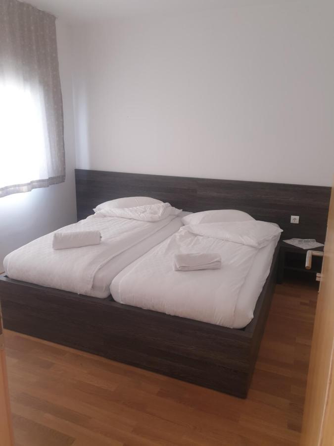 Hotel Lohovo Bihac Exterior photo